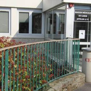 Bretagne_Lamballe_centre de santé_adossé à l'hôpital